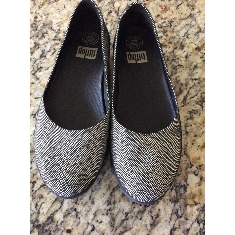 FITFLOP SUPERBALLERINA BALLET STYLE FLAT FOILSNAKE